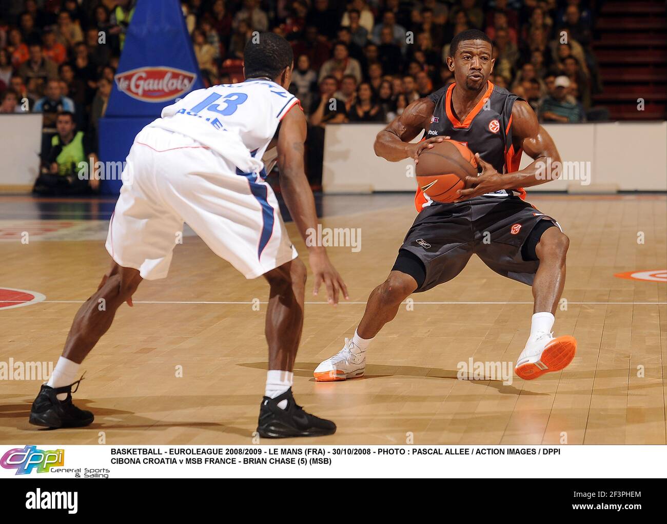 BASKETBALL - EUROLEAGUE 2008/2009 - LE MANS (FRA) - 30/10/2008 - PHOTO :  PASCAL ALLEE / ACTION IMAGES / DPPI CIBONA CROATIA v MSB FRANCE - BRIAN  CHASE (5) (MSB Stock Photo - Alamy