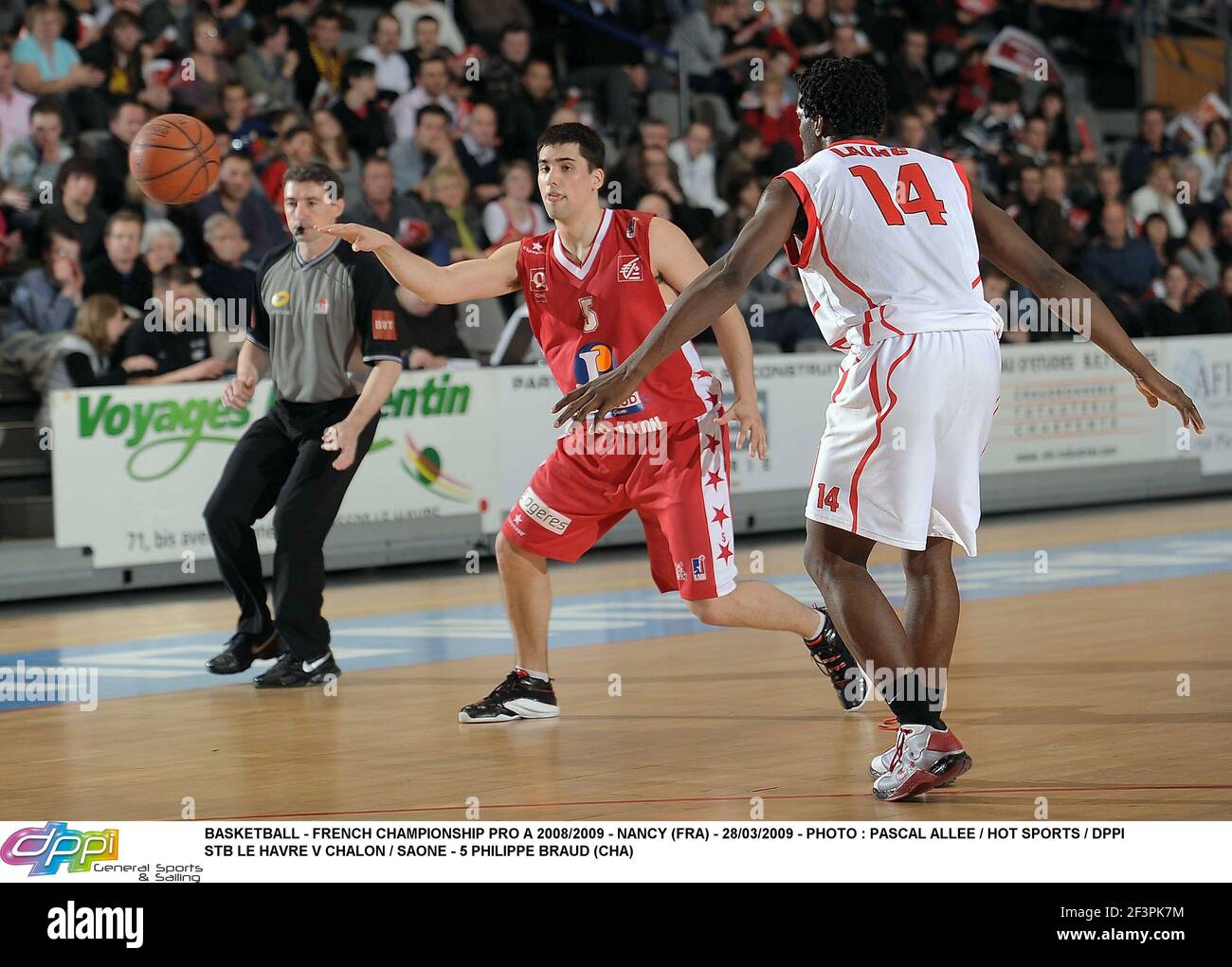 BASKETBALL - FRENCH CHAMPIONSHIP PRO A 2008/2009 - NANCY (FRA) - 28/03/2009  - PHOTO : PASCAL ALLEE / HOT SPORTS / DPPI STB LE HAVRE V CHALON / SAONE -  5 PHILIPPE BRAUD (CHA Stock Photo - Alamy