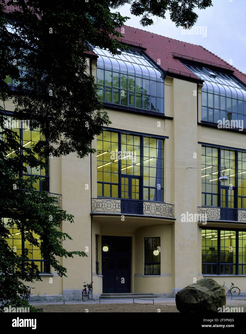 Bauhaus universitat hi-res stock photography and images - Alamy