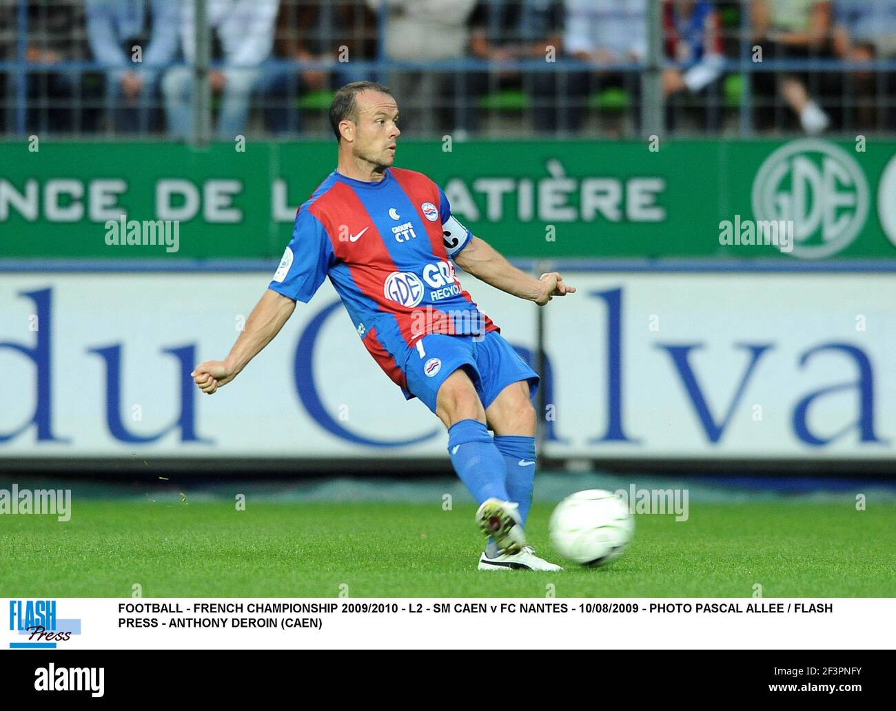 FOOTBALL - FRENCH CHAMPIONSHIP 2009/2010 - L2 - SM CAEN v FC NANTES -  10/08/2009 - PHOTO PASCAL ALLEE / FLASH PRESS - ANTHONY DEROIN (CAEN Stock  Photo - Alamy