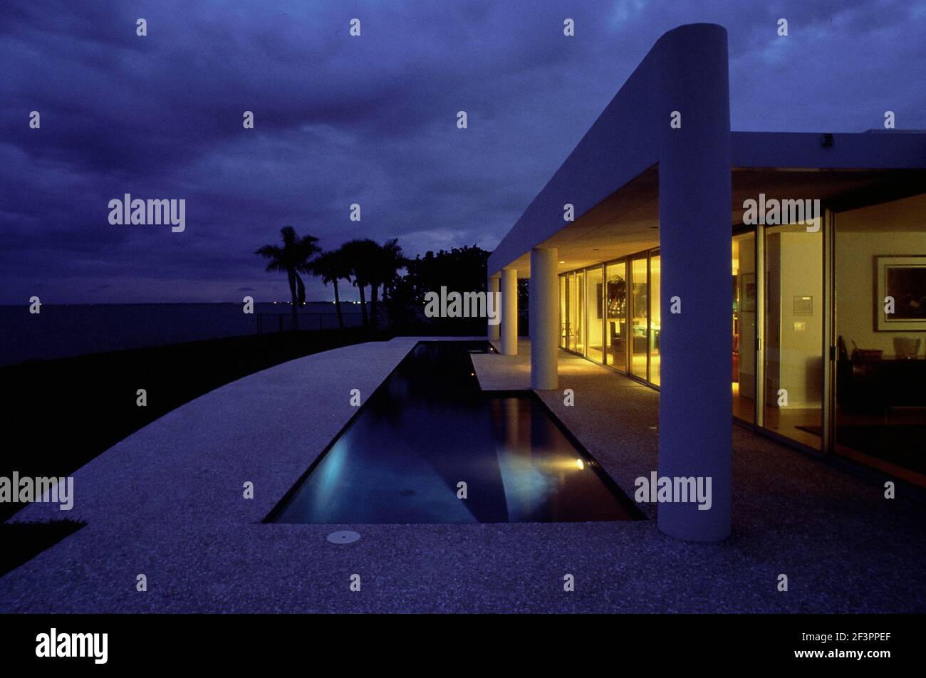 Baker Residence, Sarasota Florida,Seitenansicht, Nacht,Michael Sheperd Stock Photo