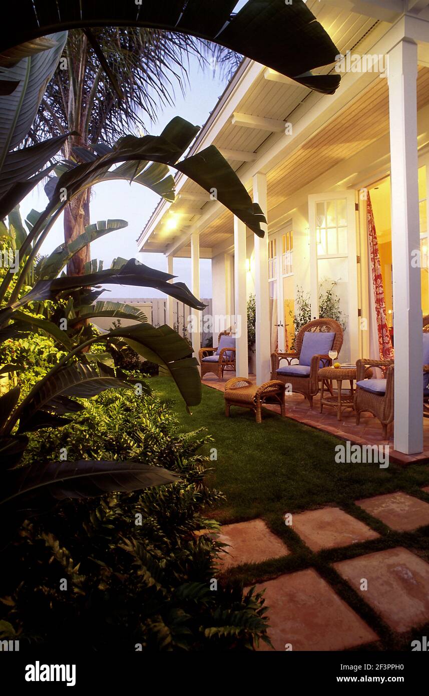 Veranda haus hi-res stock photography and images - Alamy