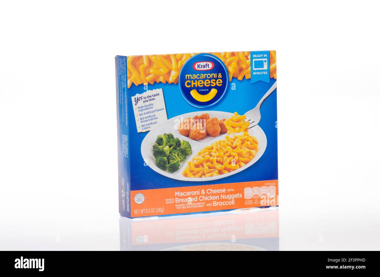 Kraft Macaroni & Cheese Frozen Diner with Breaded Chicken Nuggets & Broccoli Stock Photo