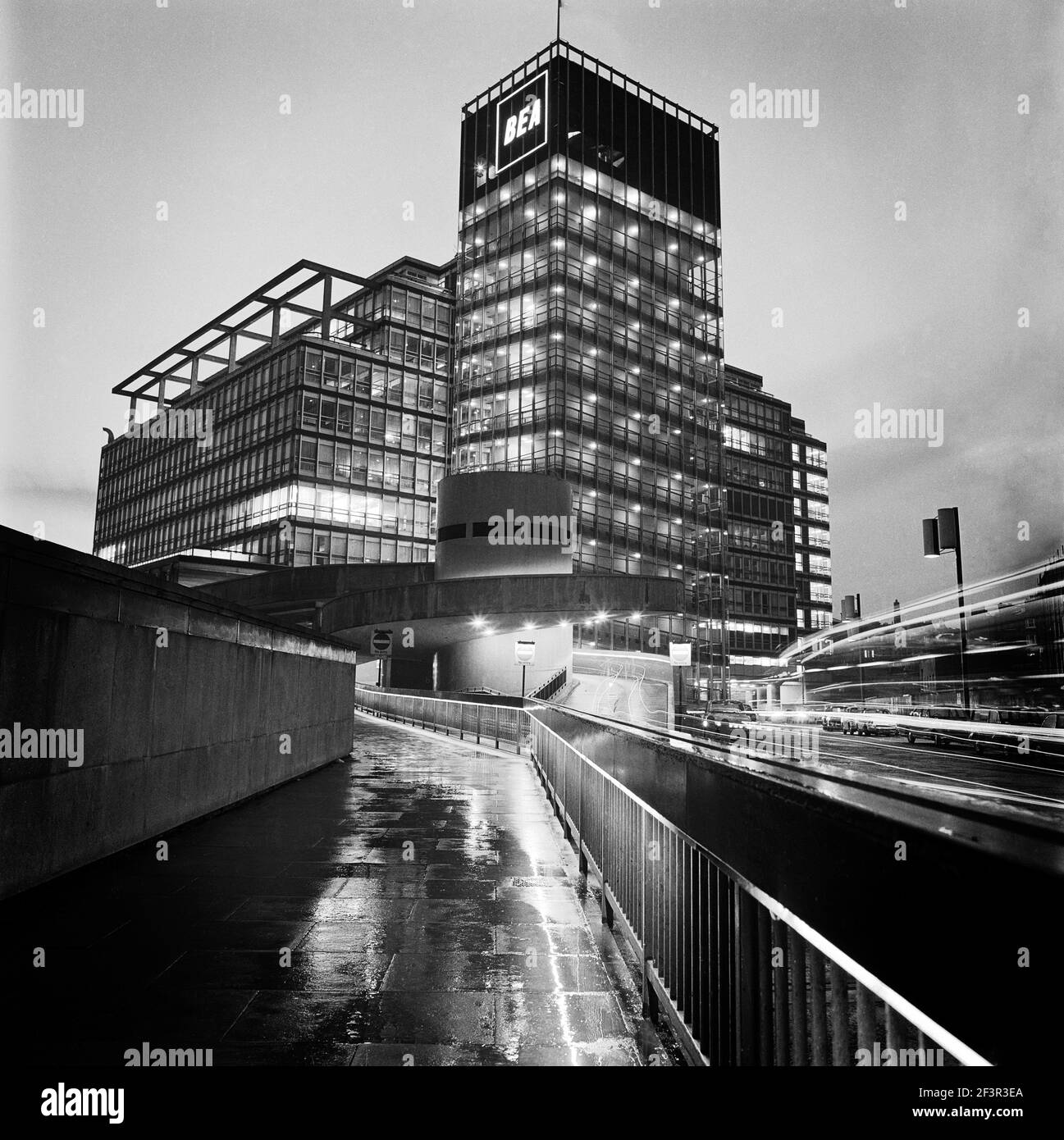 Chelsea exterior london Black and White Stock Photos & Images - Alamy