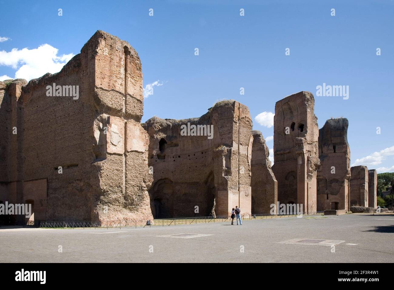 212 bis 216 unter Kaiser Caracalla erbaut, Rom, Caracalla-Thermen (lat. Thermae Antoninianae) Stock Photo