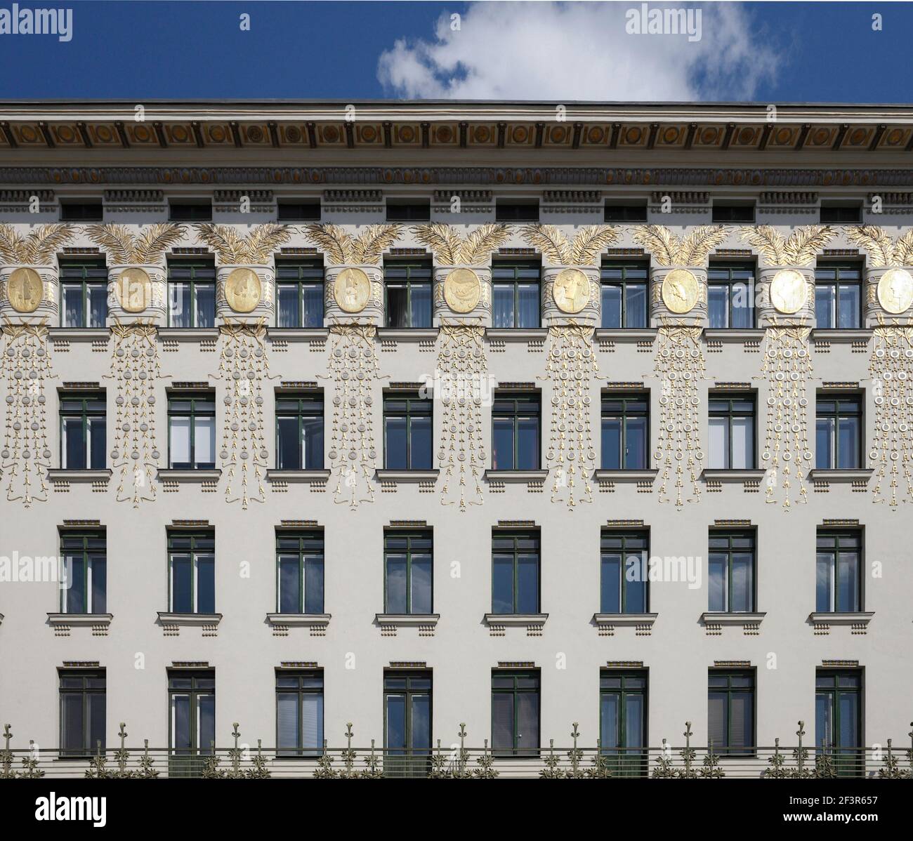 Golden medallions by Kolomon Moser on art nouveau apartment house, Otto Wagner, 1898-99, Vienna, Austria Stock Photo