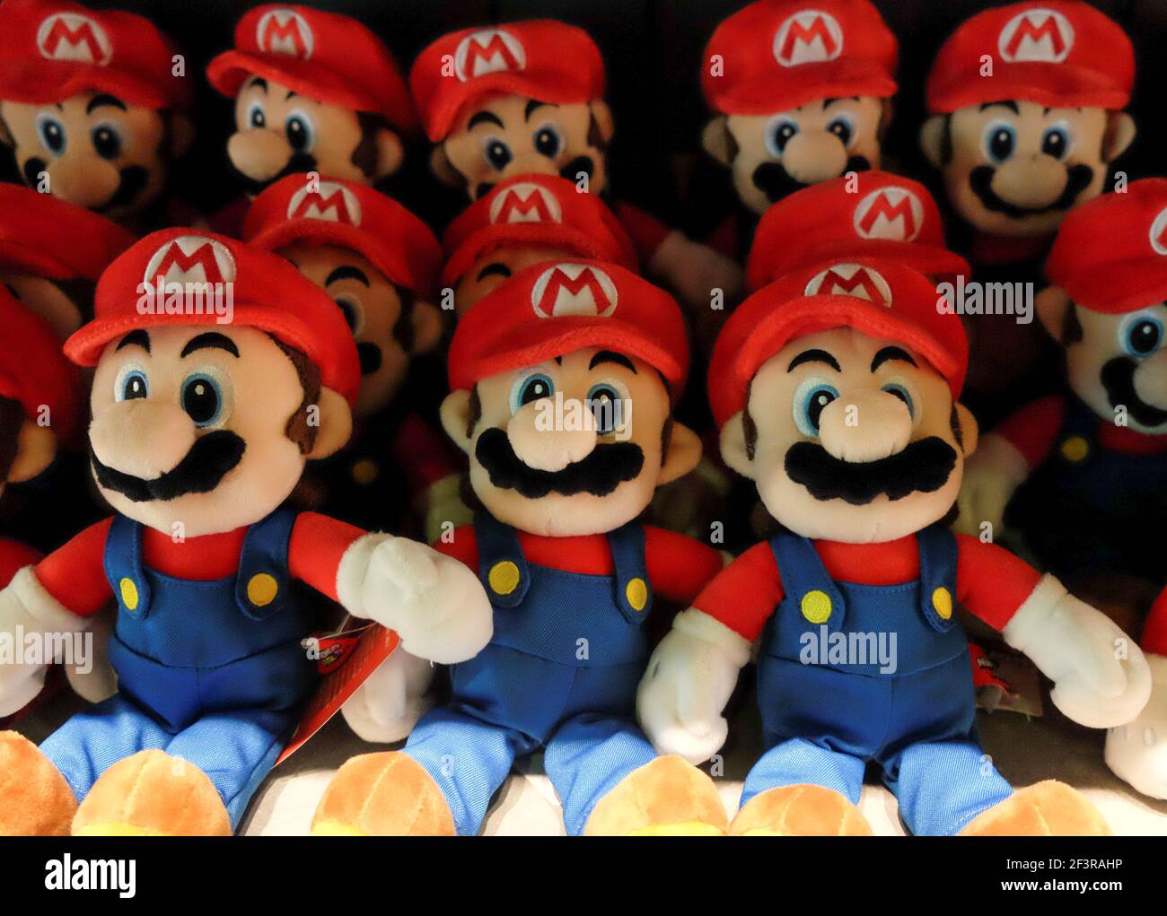 wendys mario toys