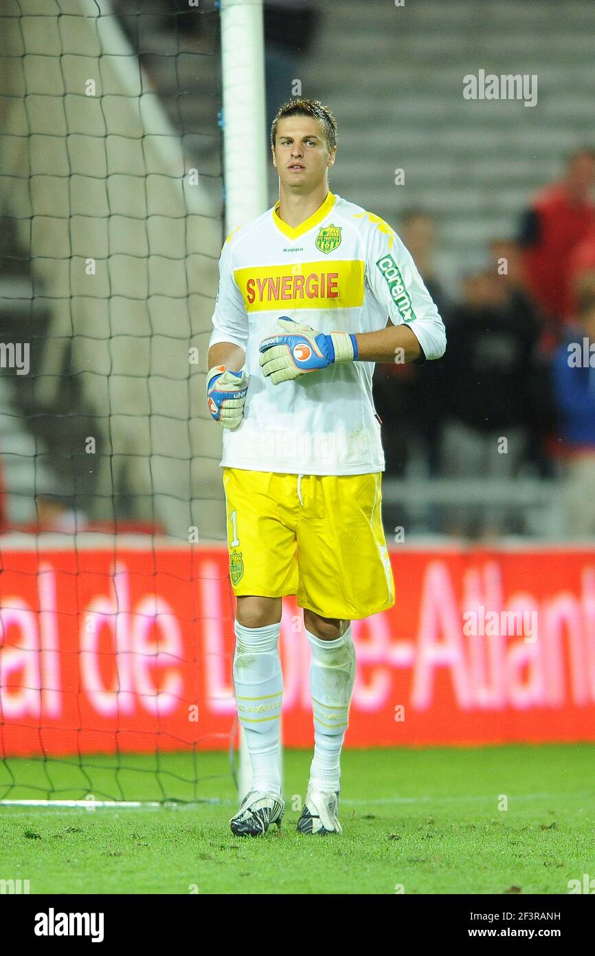 FOOTBALL - FRENCH CHAMPIONSHIP 2010/2011 - L2 - FC NANTES v LE MANS FC - 09/08/2010 - PHOTO PASCAL ALLEE / DPPI - LUBOS KAMENAR (FCN) Stock Photo