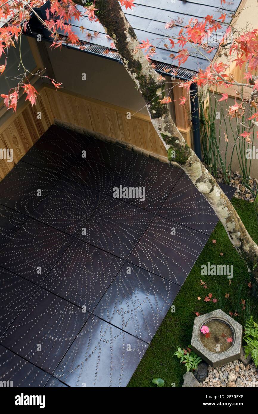 HOSHINOYA KYOTO, Hotel, Downward view of the back garden in the northwest. Stock Photo