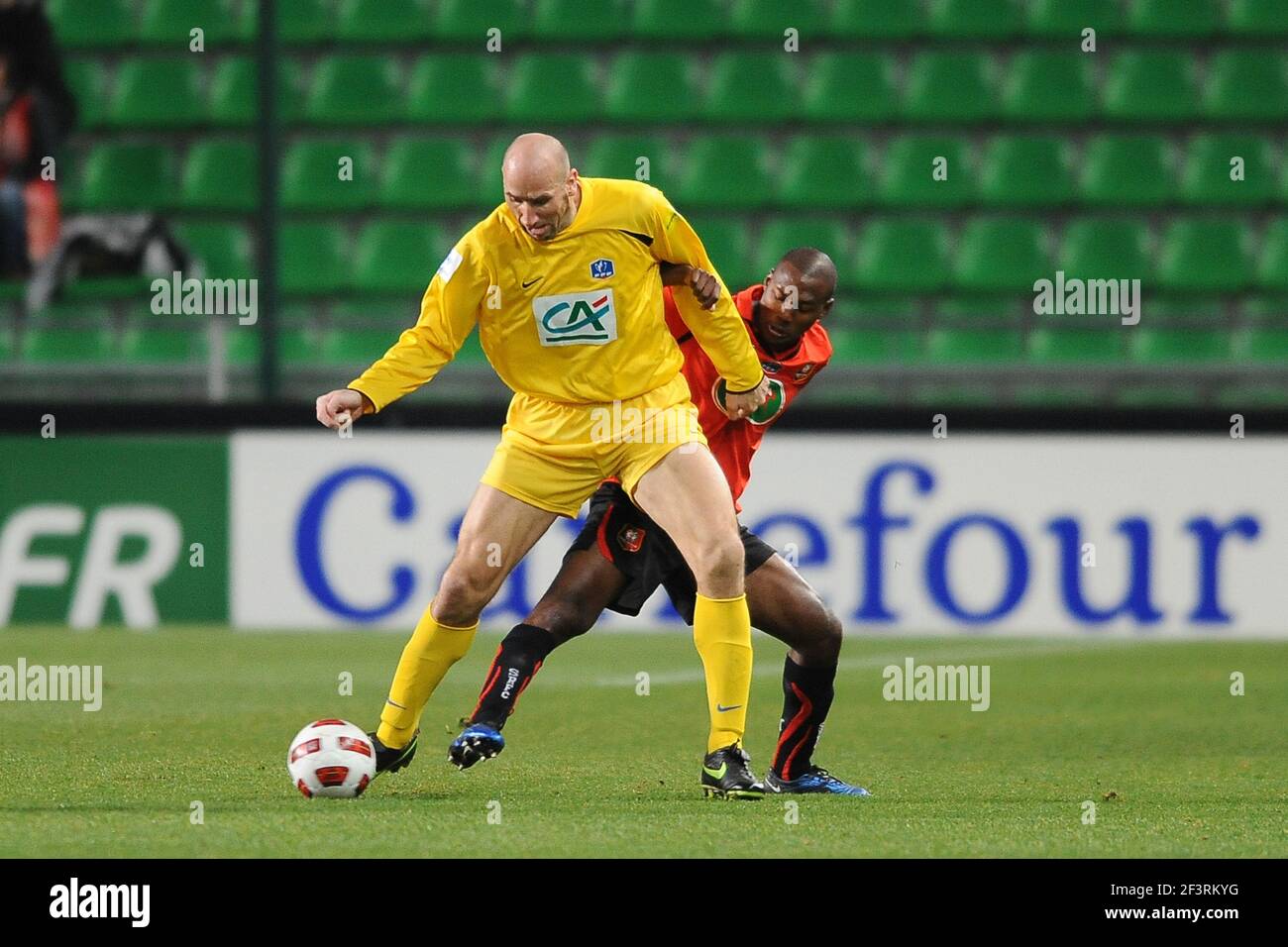 FOOTBALL - FRENCH CUP 2010/2011 - 1/32 FINAL - STADE RENNAIS v AS CANNES - 9/01/2011 - PHOTO PASCAL ALLEE / DPPI - JAN KOLLER (CAN) Stock Photo