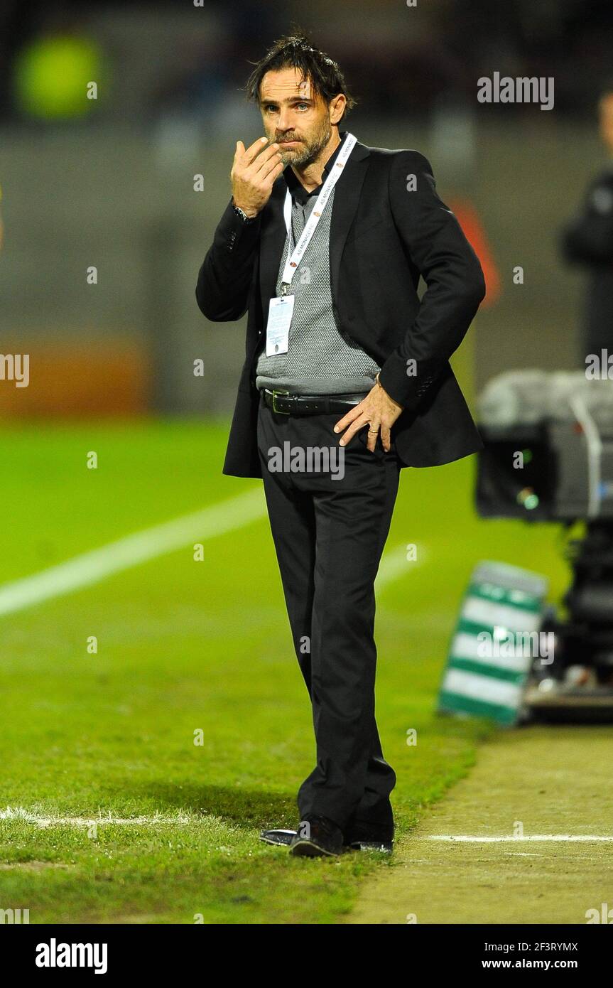 FOOTBALL - FRENCH CHAMPIONSHIP 2011/2012 - EA GUINGAMP v AS MONACO - 17/10/2011 - PHOTO PASCAL ALLEE / DPPI - MARCO SIMONE AS MONACO COACH Stock Photo