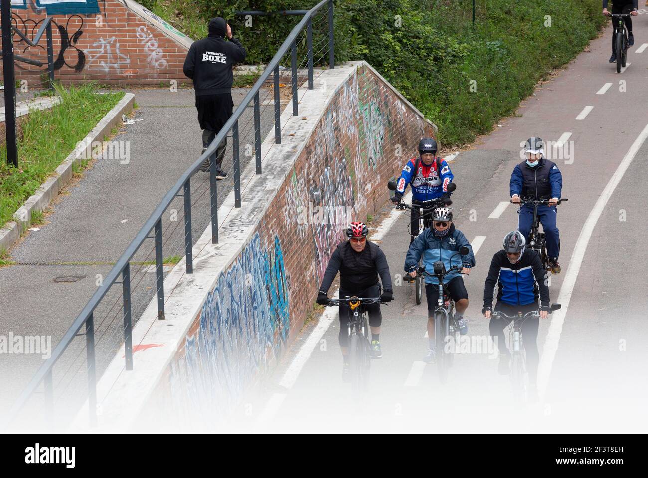Track bicycles hi-res stock photography and images - Alamy