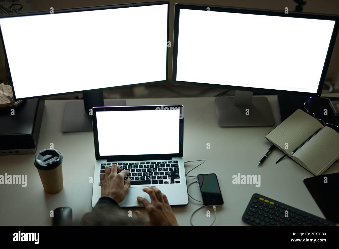Monitor screen angle hi-res stock photography and images - Alamy
