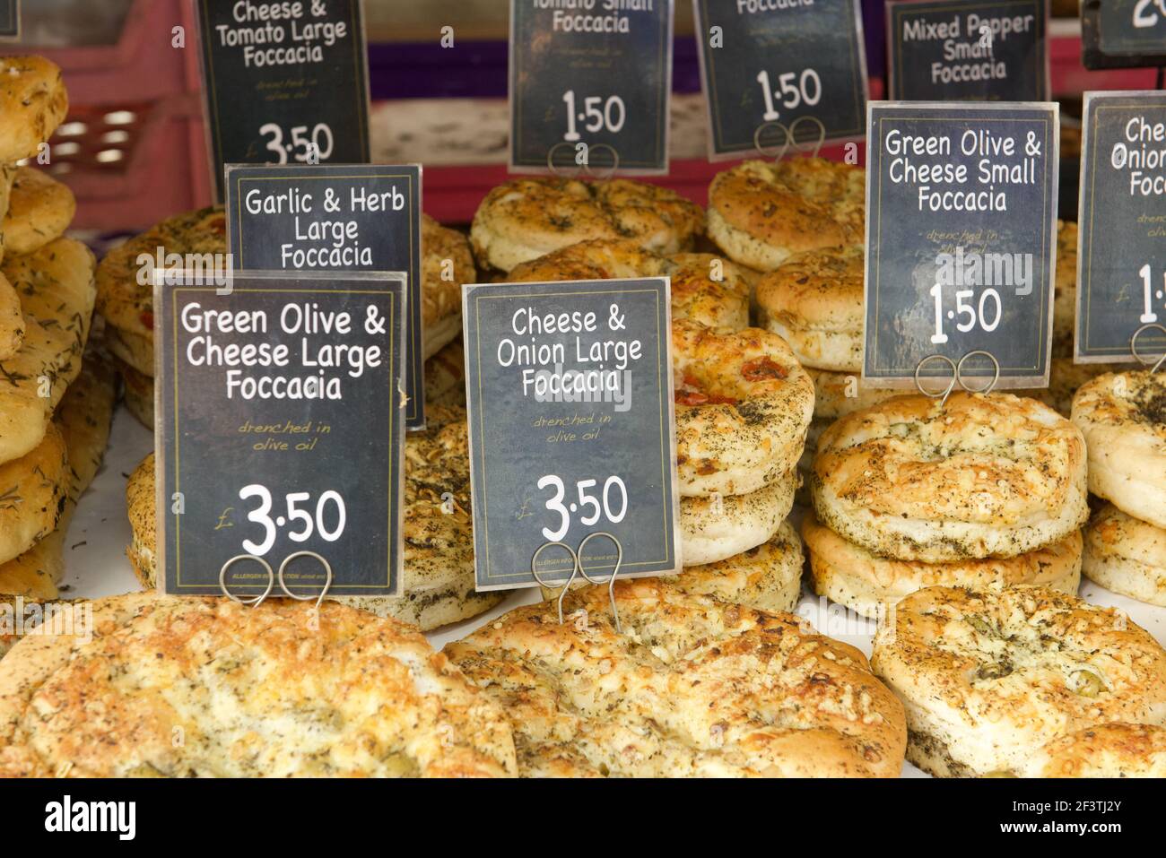 bread stall at farmers market Stock Photo
