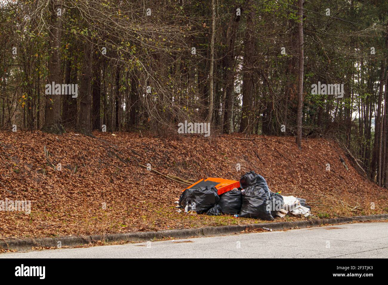 Dumping garbage on the side of the road hi-res stock photography and ...
