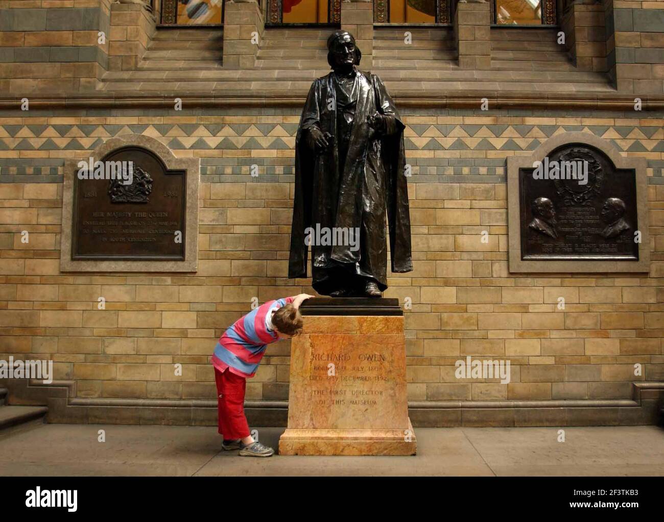 THEODORE STONE,RICHARD OWEN'S GREAT,GREAT,GREAT,GREAT GRANDCHILD STANDS