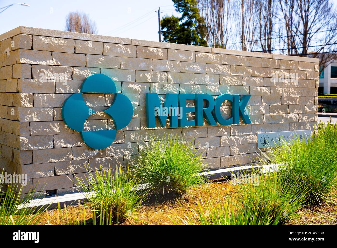 2021 approval hi-res stock photography and images - Alamy