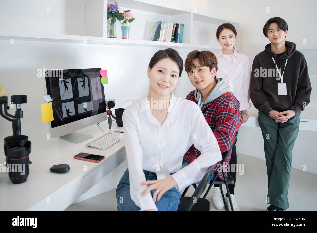 4к asian young business woman hi-res stock photography and images - Alamy