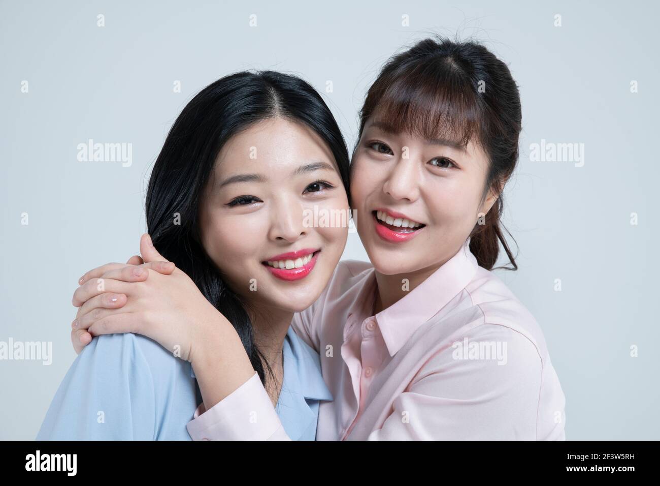 Beautiful asian women hi-res stock photography and images - Alamy