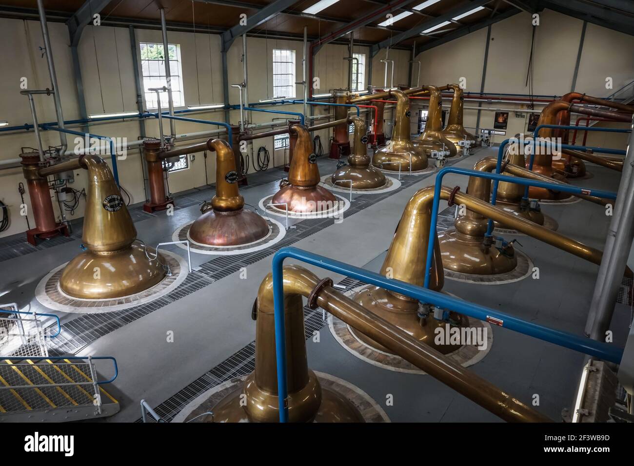 Copper whisky stills at the Gledfiddich Distillery in Speyside, Scotland Stock Photo