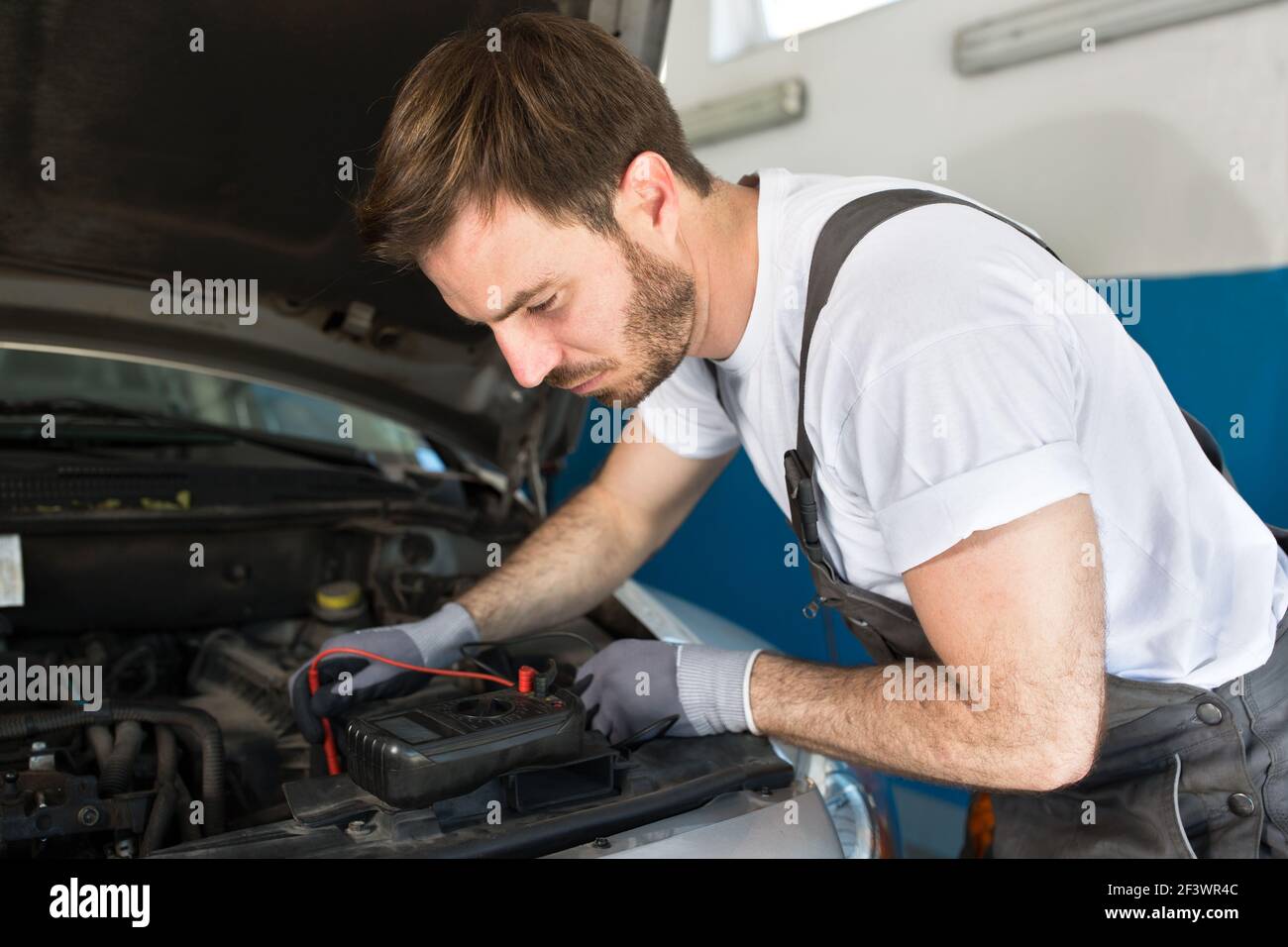 Auto Mechanic Testing Automotive engineer testing hi-res stock photography and images - Alamy