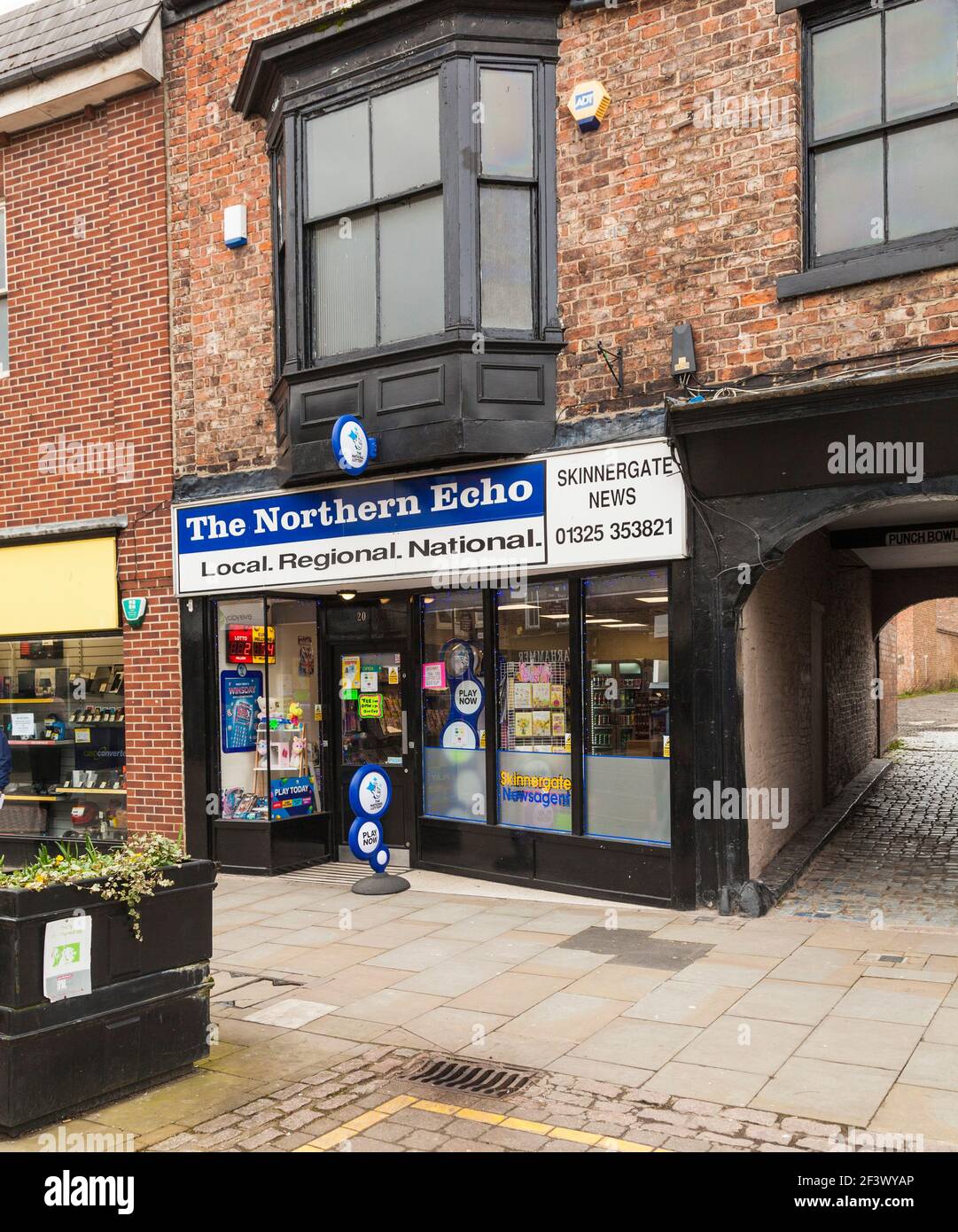 Skinnergate News shop,Darlington,England,UK Stock Photo