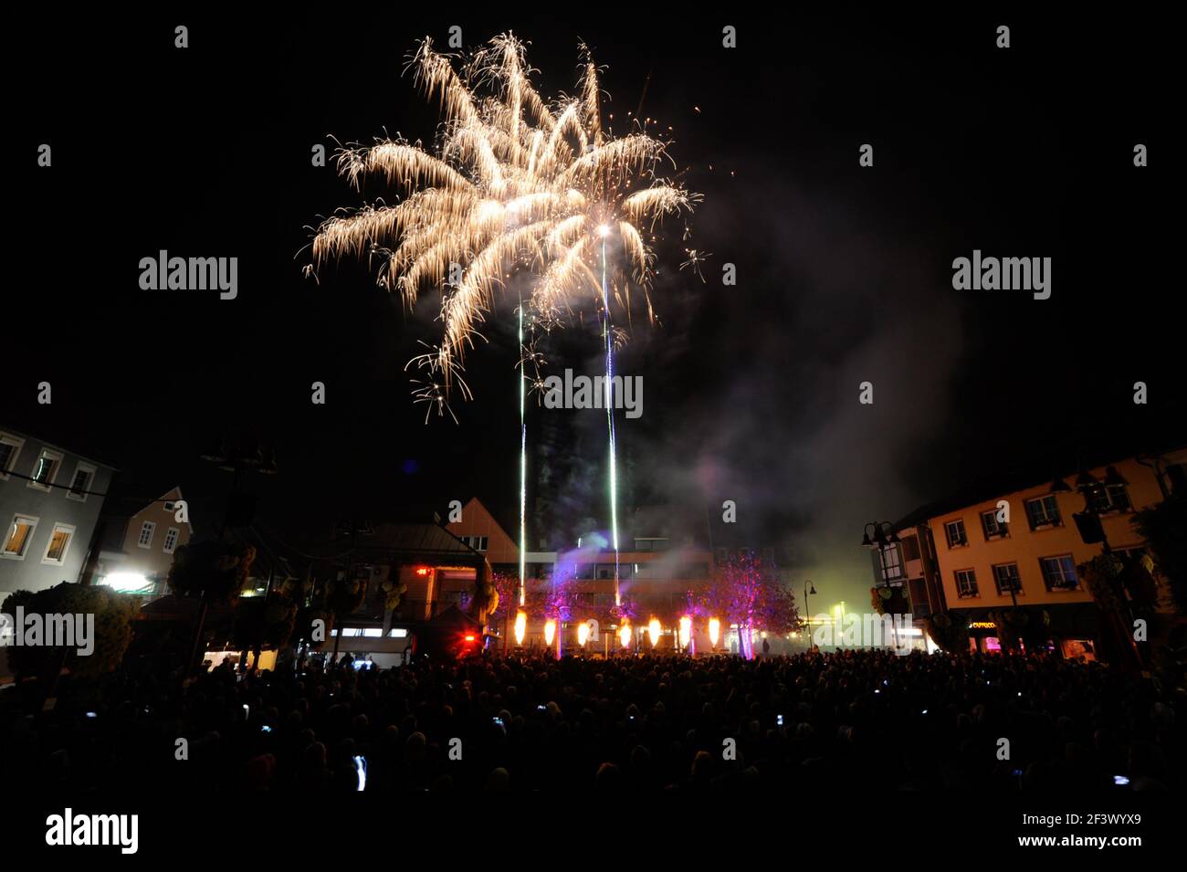 Lahr, Marktplatz: Abschluss der Chrysanthema mit Feuerwerk. Stock Photo