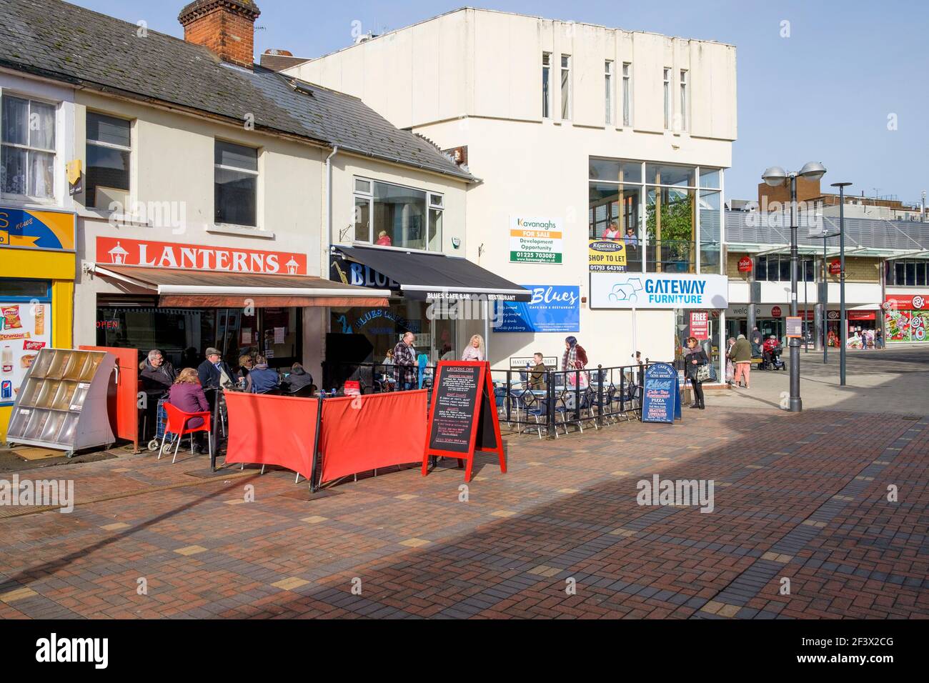 Shops and Shoppers are pictured in the Havelock street,Swindon Wiltshire. Stock Photo
