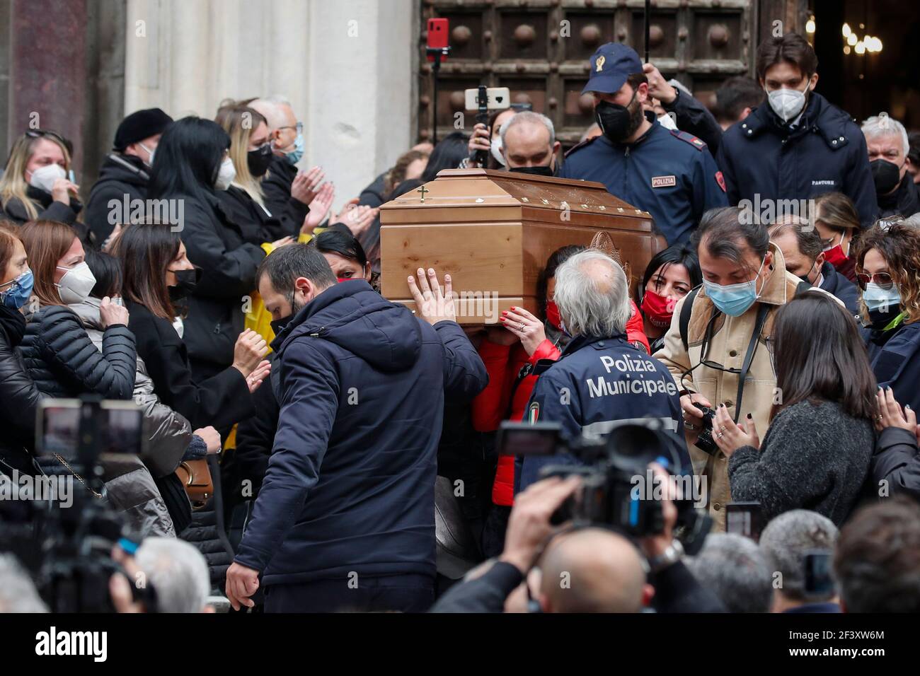 Domenico battaglia hires stock photography and images Alamy(00)