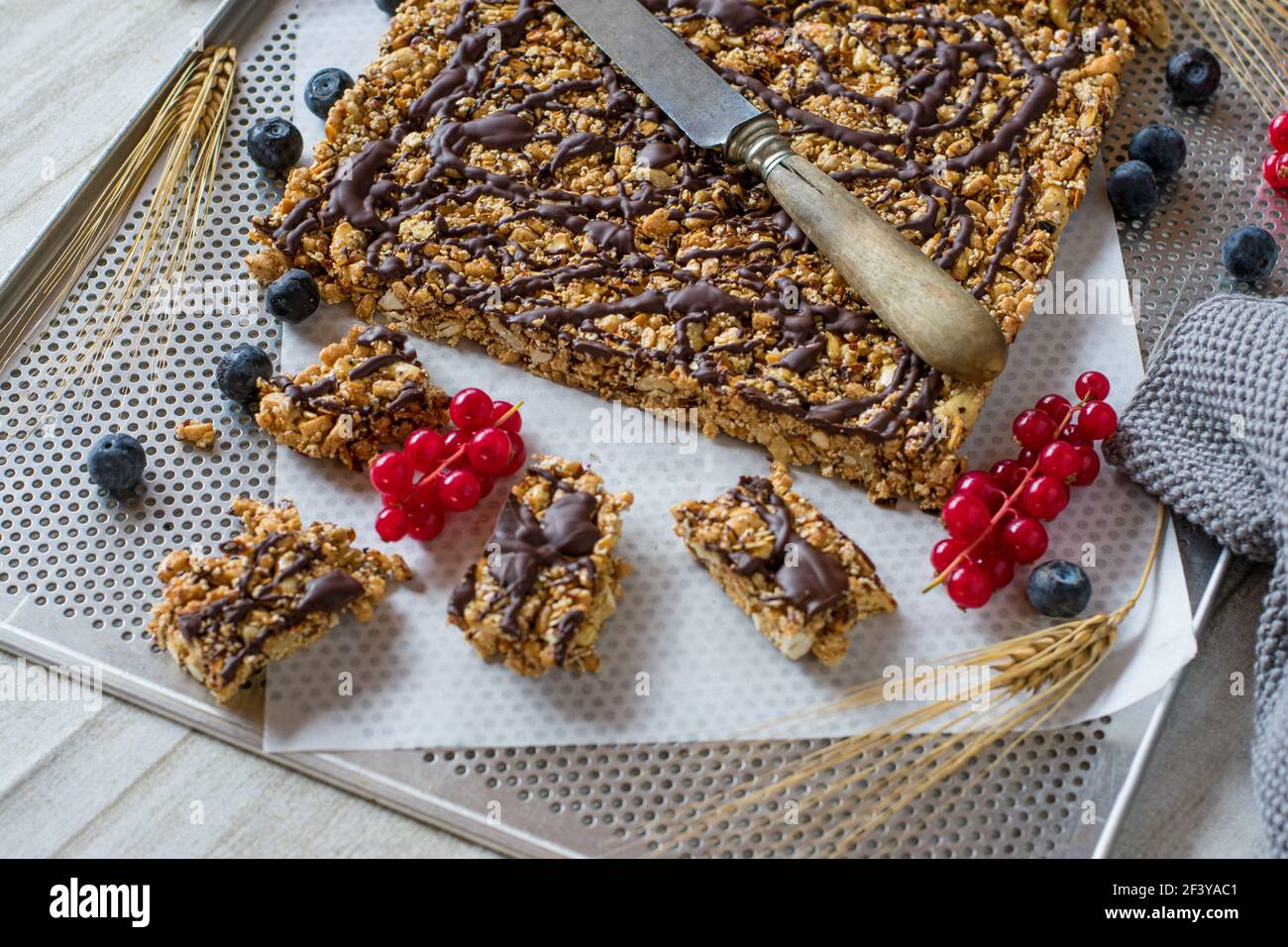 Engery bar hires stock photography and images Alamy