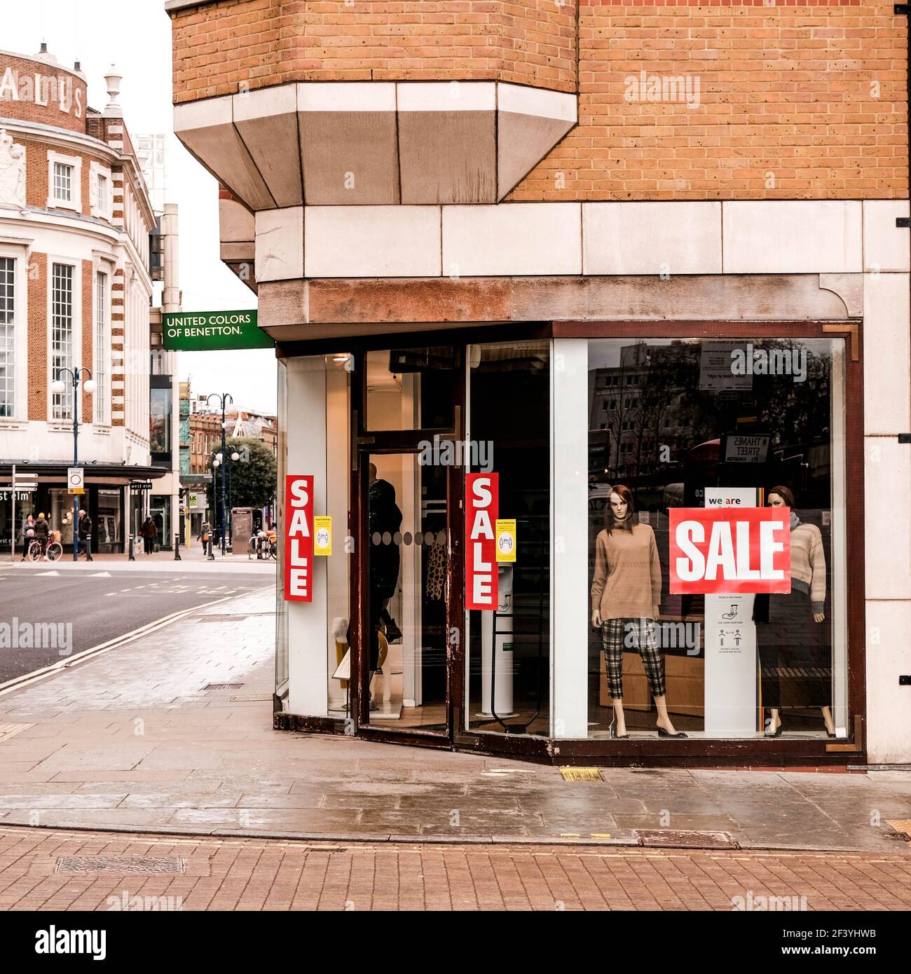 London UK, March 18 2021, United Colours Of Benetton Retail Shop Sale Signs  in Window Stock Photo - Alamy