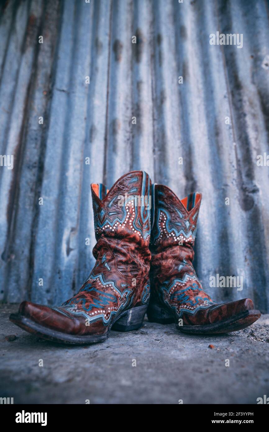Weathered cowboy boots sale