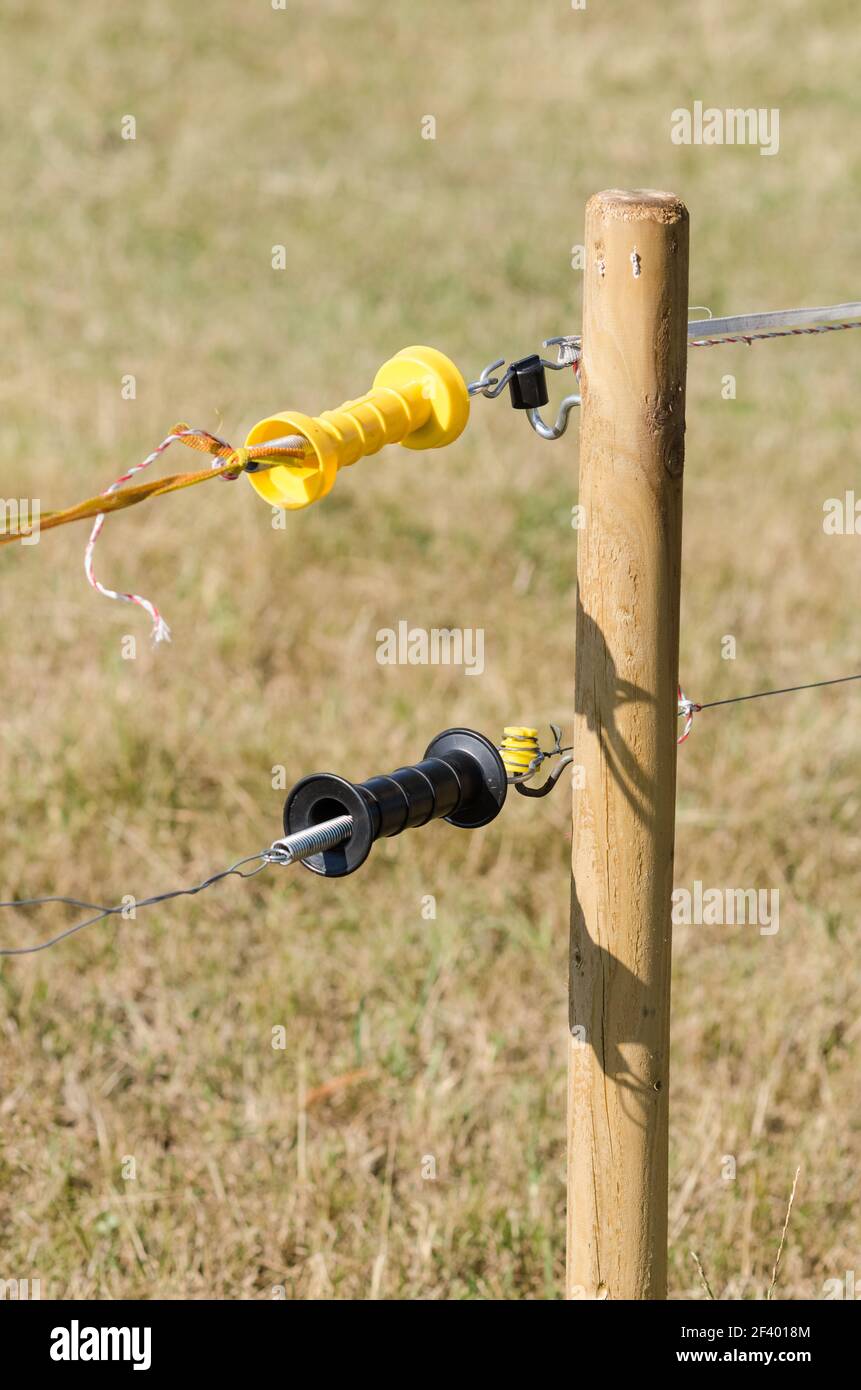 Electric fence uk hi-res stock photography and images - Alamy