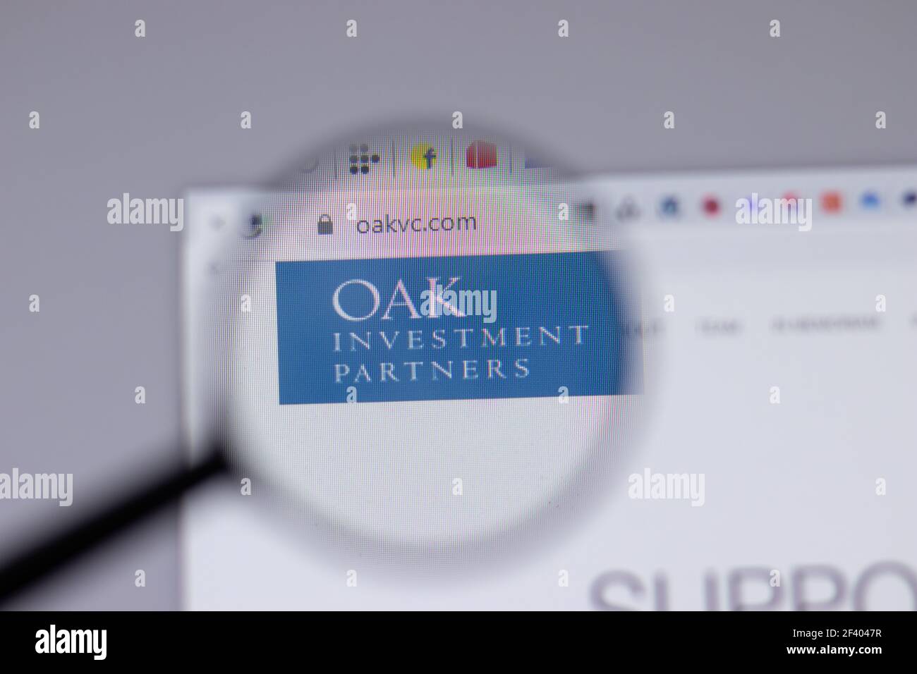New York, USA - 18 March 2021: Oak Investment Partners company logo ...