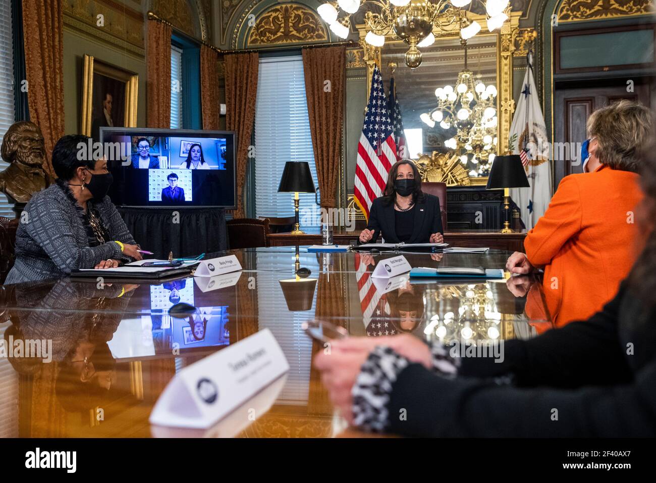 US Vice President Kamala Harris meets with labor leaders in the Vice President's Ceremonial Office in the Eisenhower Executive Office Building in Washington, DC, USA, 18 March 2021. To mark WomenÕs History Month and passage of the American Rescue Plan Vice President Harris met with Randi Weingarten from the American Federation of Teachers, Liz Schuler from the American Federation of Labor and Congress of Industrial Organizations, Becky Pringle, from the National Education Association, Teresa Romero from United Farm Workers, Cindy Estrada from United Auto Workers, Mary Kay Henry from Service Em Stock Photo