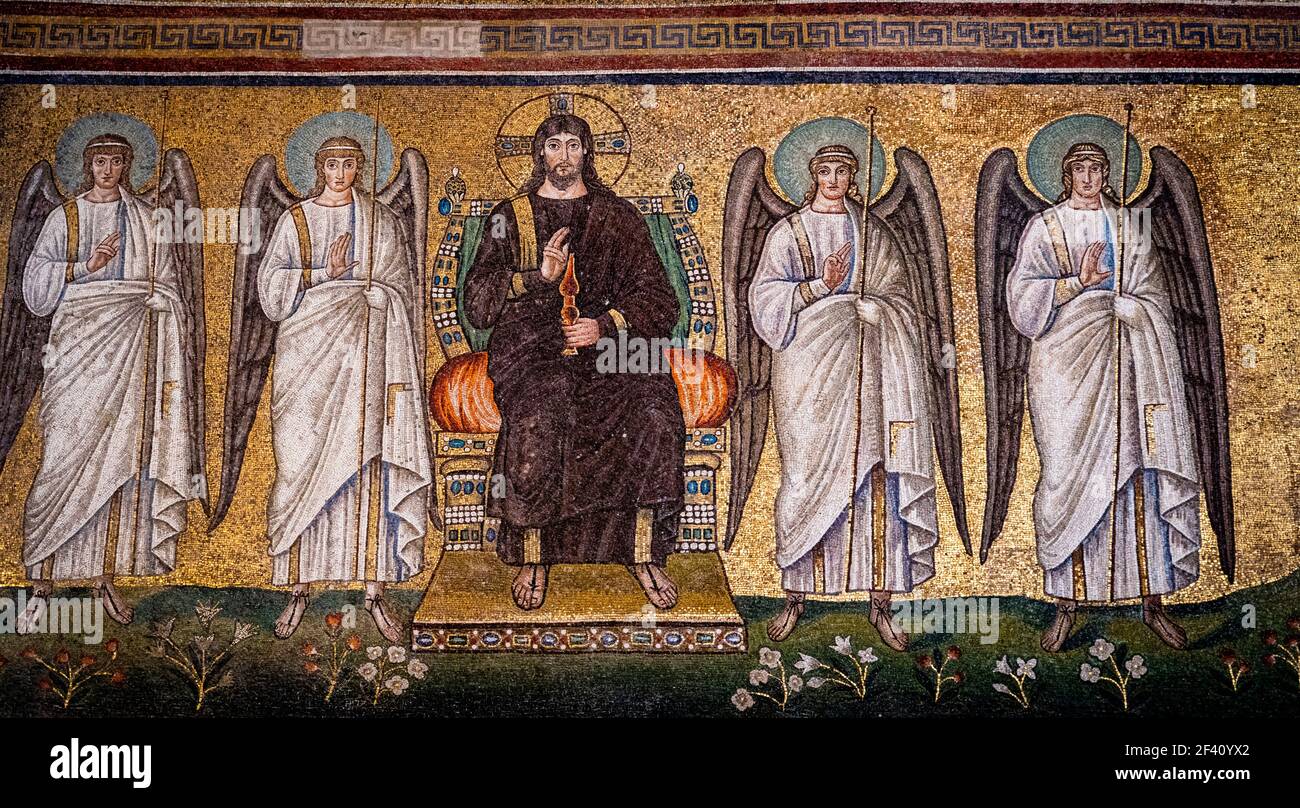 Mosaic of the enthroned Christus with four vanguard angels, Basilica of Sant'Apollinare Nuovo. Ravenna, Emilia romagna, Italy, Europe. Stock Photo