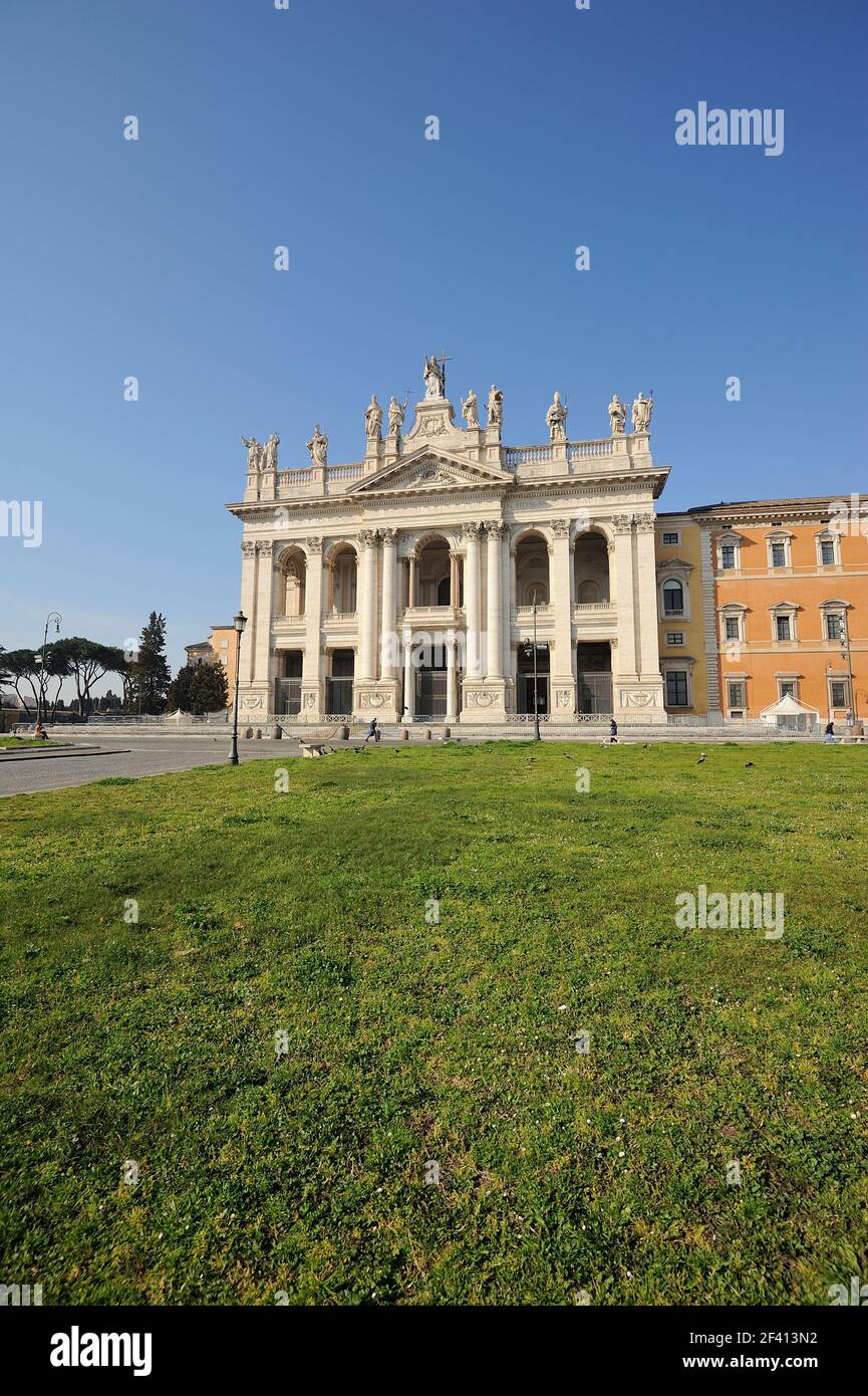 Basilica san giovanni laterano hires stock photography and images Alamy