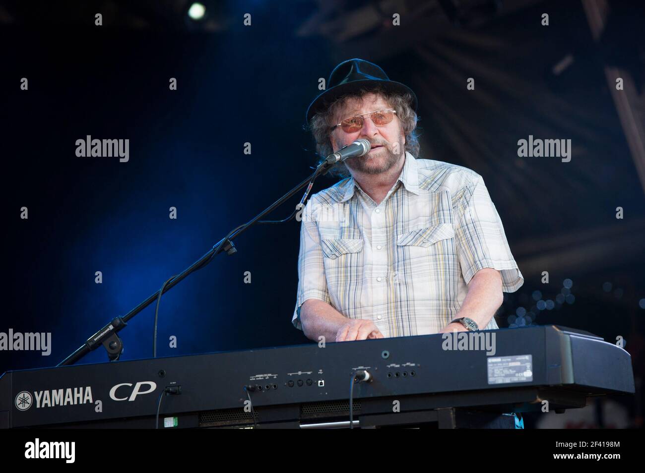 Dave peacock musician hires stock photography and images Alamy