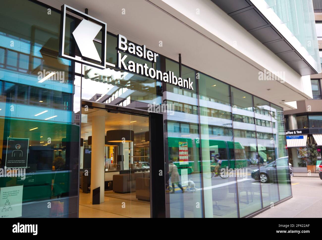 Bank Filiale High Resolution Stock Photography and Images - Alamy