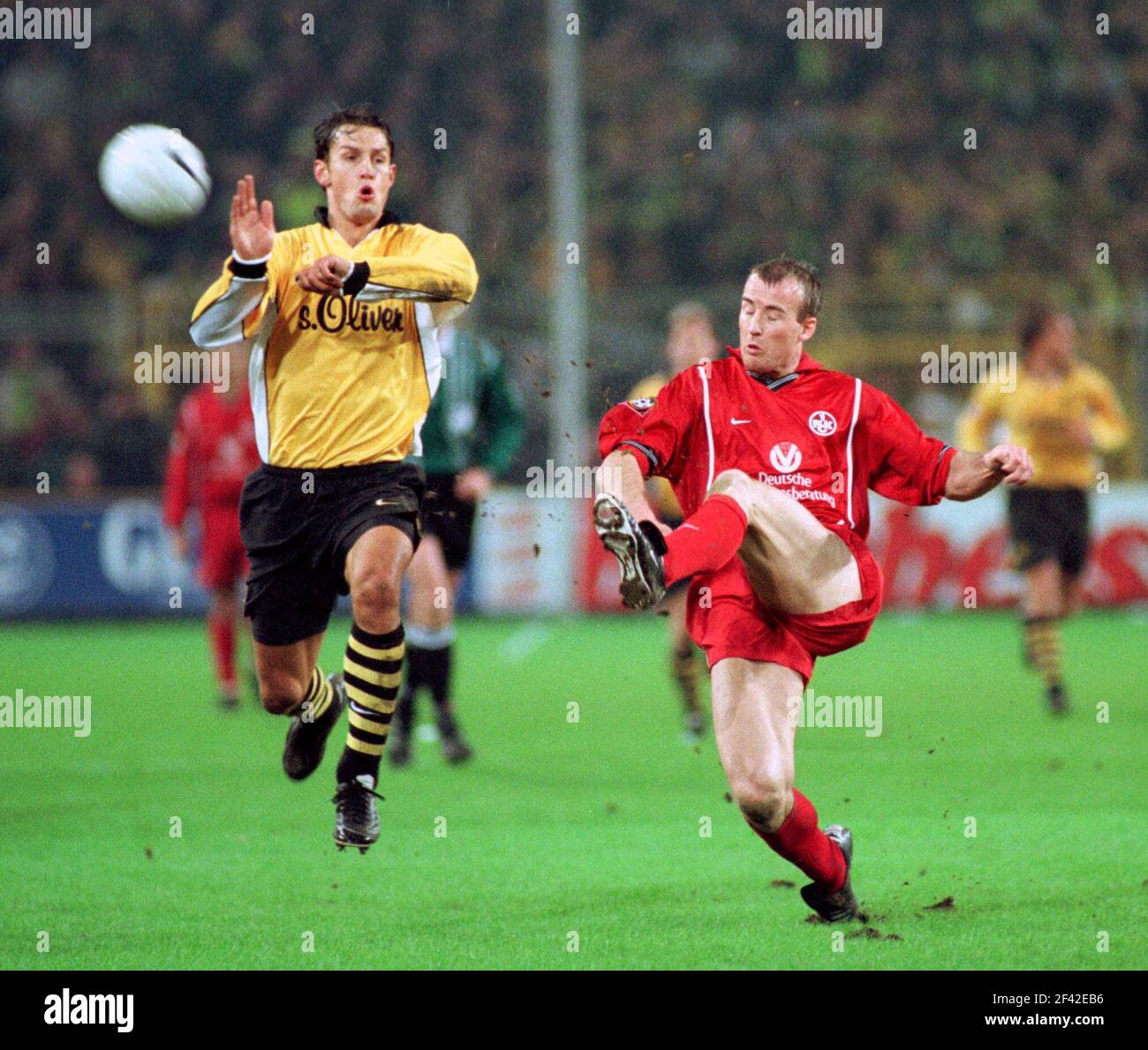 Dortmund, Germany 4.2.2000, Football:  Bundesliga season 1999/2000 Borussia Dortmund vs FC Kaiserslautern 0:1  Michael SCHJOENBERG (Kaiserslautern, right), Heiko HERRLICH  (Dortmund) Stock Photo