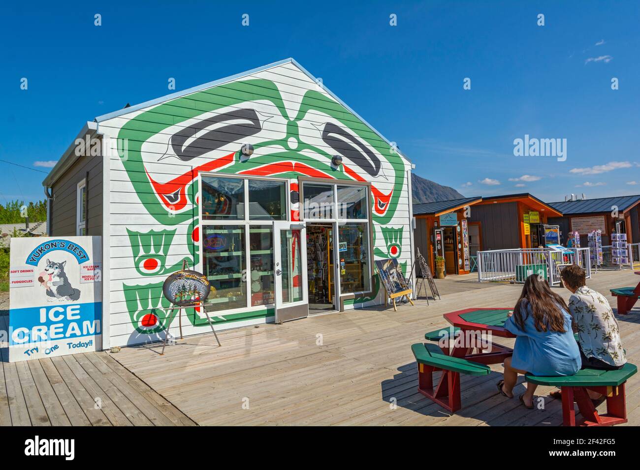 Canadian souvenir shop hires stock photography and images Alamy