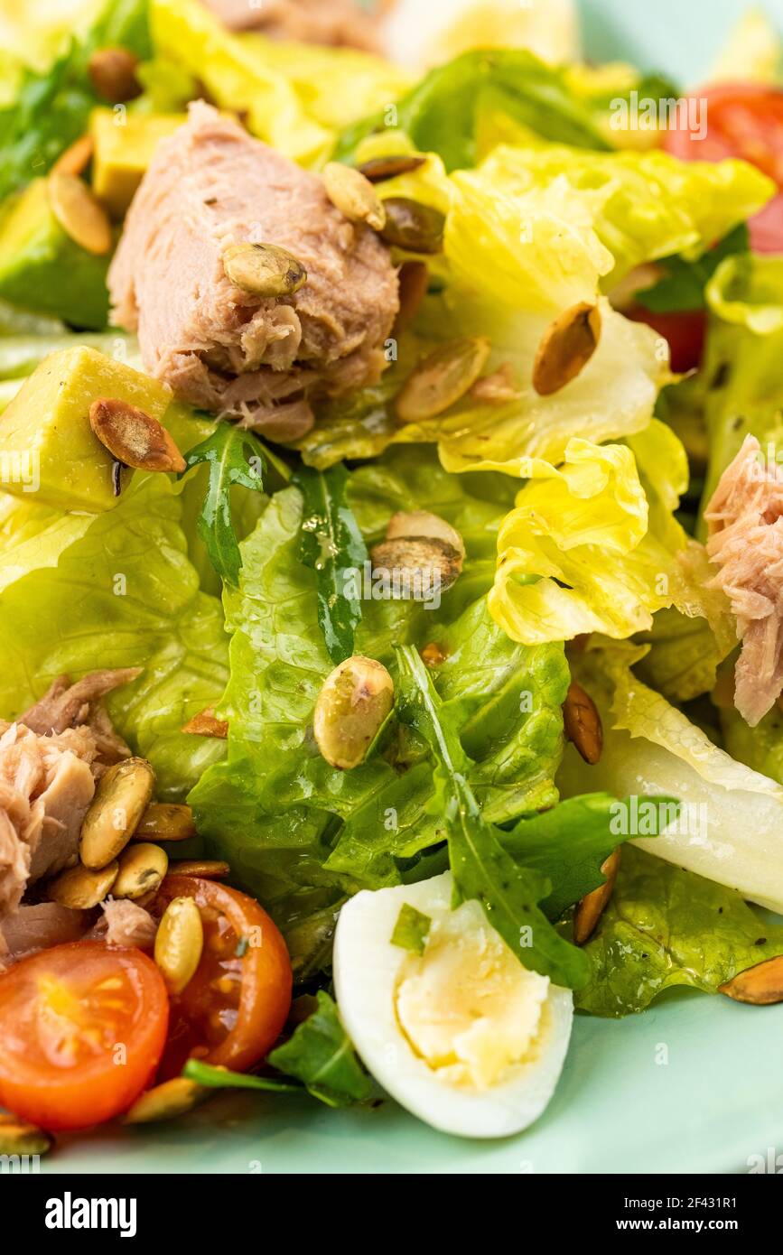 french nicoise salad with tuna Stock Photo - Alamy