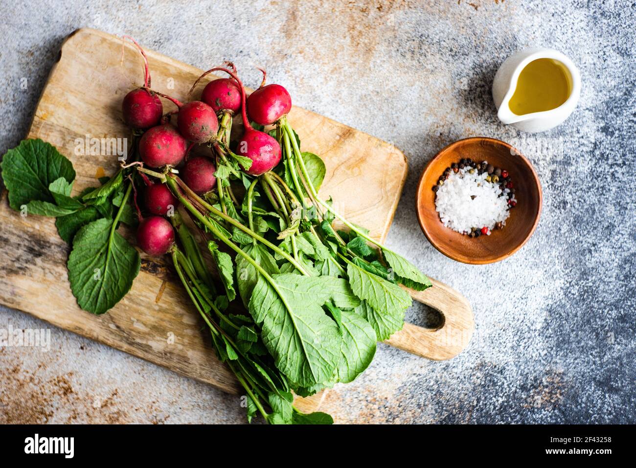 Healthy food concept with raw radish vegetable Stock Photo - Alamy