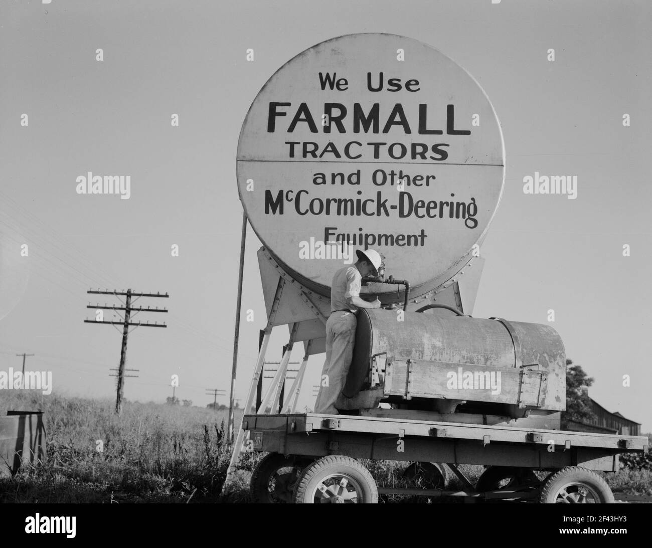Fuel station on the Aldridge Plantation. Mississippi. July 1937