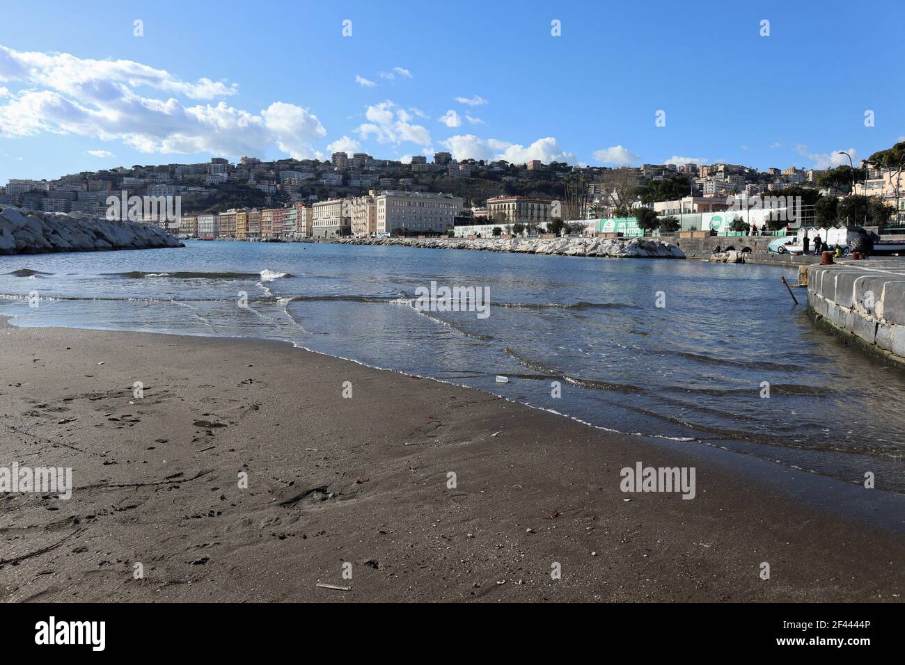 Napoli – Scorcio di Mergellina dalla spiaggia di Rotonda Diaz Stock Photo