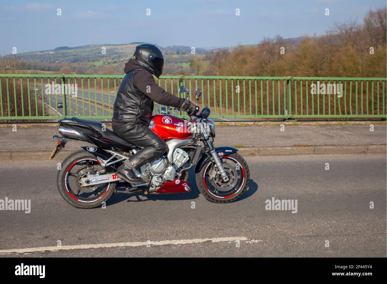 Fondo verde Sofocante Cita Yamaha fz6 fazer hi-res stock photography and images - Alamy