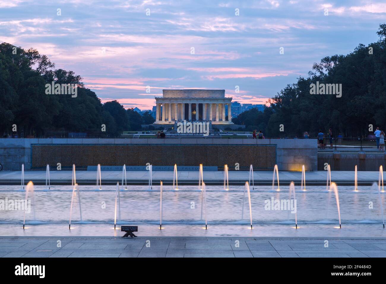 geography / travel, USA, Washington, D. C., national mall, national World War II Memorial, Rainbow pool, Lincoln Memorial, Editorial-Use-Only Stock Photo