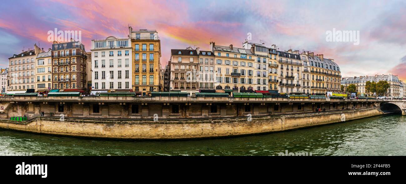 Quai saint michel hires stock photography and images Alamy