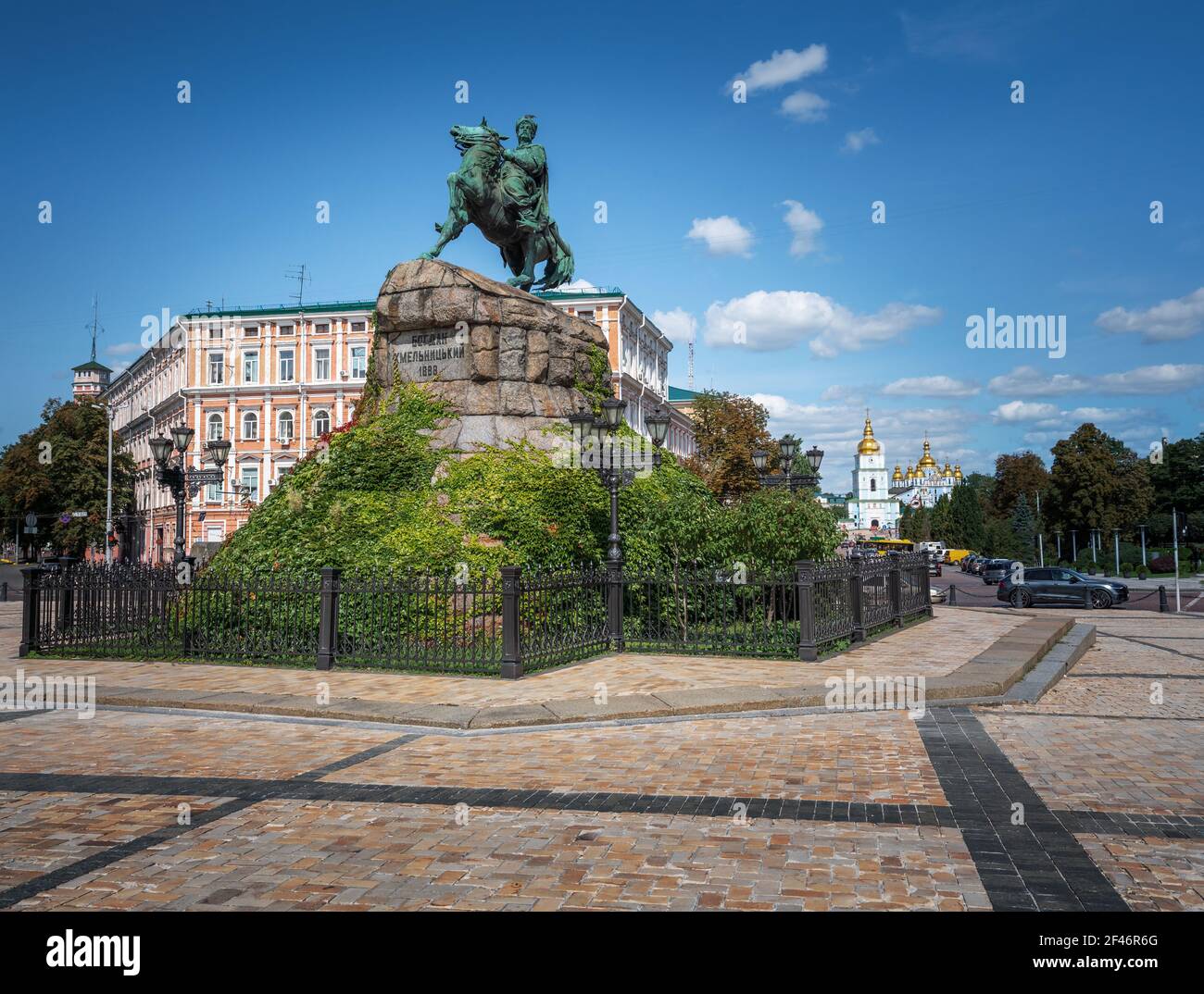 Bohdan Khmelnytsky Monument at Sofievskaya Square - Kiev, Ukraine - Text says: Bohdan Khmelnytsky 1888 Stock Photo