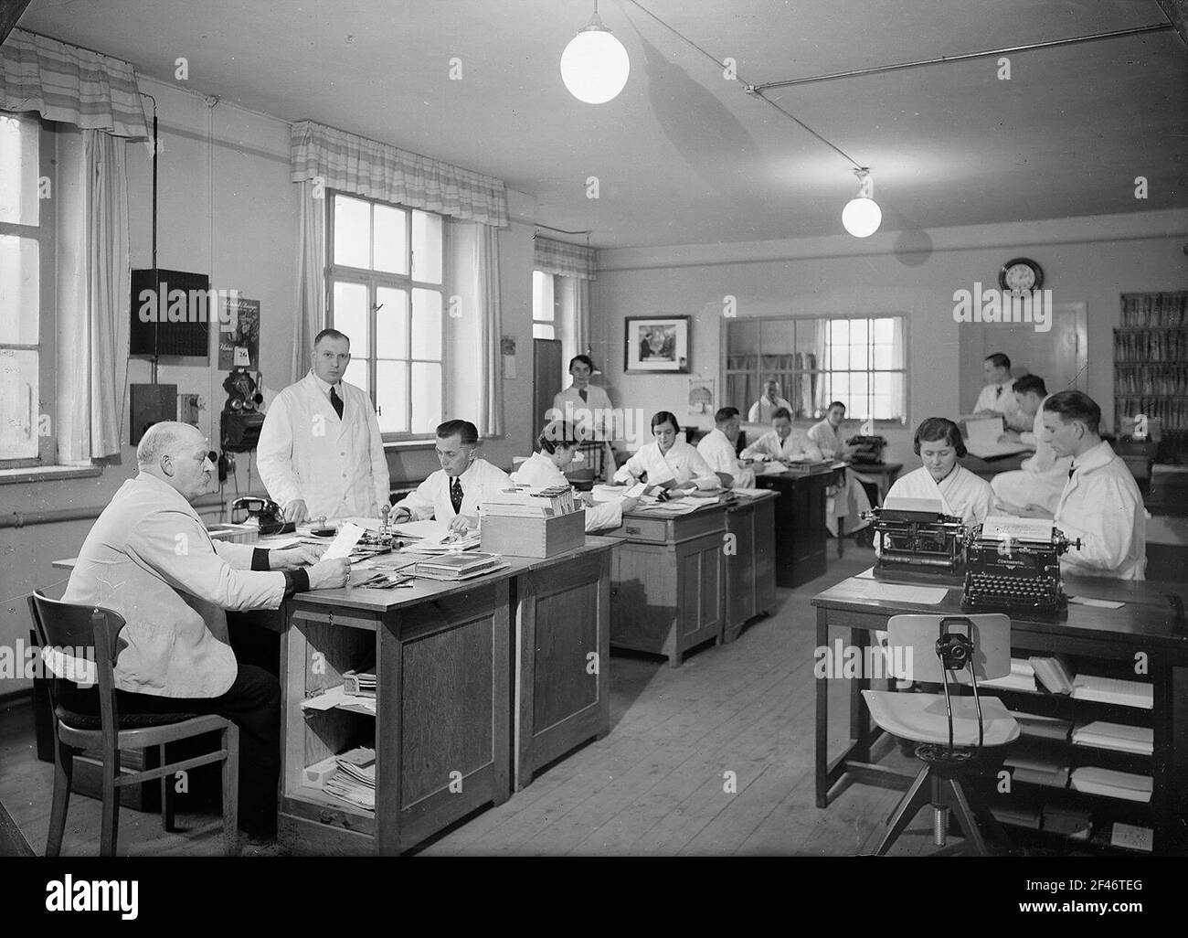 Corporate hierarchy in office Black and White Stock Photos & Images - Alamy